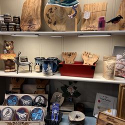 Hummingbird Hollow Gifts