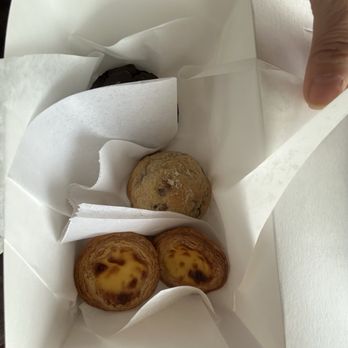 Paderia Bakehouse - Desserts Near Me - Fountain Valley, California