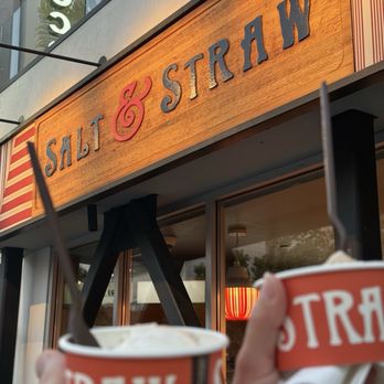 Salt & Straw - Compartes X Salt & Straw Love Nut Pecans & Coffee Chocolate Bar and wildflower honey with lemon chess pie - Ice Cream & Frozen Yogurt Near Me - San Diego, California Salt & Straw - Compartes X Salt & Straw Love Nut Pecans & Coffee Chocolate Bar and wildflower honey with lemon chess pie - Ice Cream & Frozen Yogurt Near Me - San Diego, California