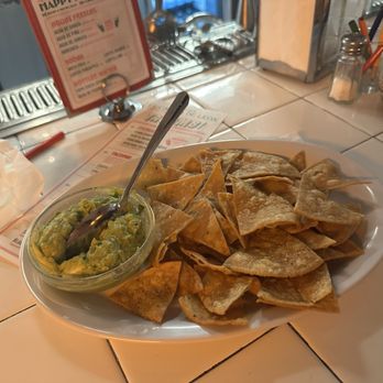 Tacombi - Sm Guacamole con Totopos. - Mexican Near Me - Miami, Florida Tacombi - Sm Guacamole con Totopos. - Mexican Near Me - Miami, Florida