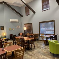Common Grounds Coffee - Lounge area and seating.