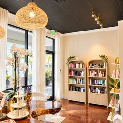 Beauty Lux Salon - Welcome
