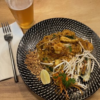 Local Asian Bistro - Pad Thai Noodles + Seafood - Thai Near Me - Vancouver, Washington Local Asian Bistro - Pad Thai Noodles + Seafood - Thai Near Me - Vancouver, Washington