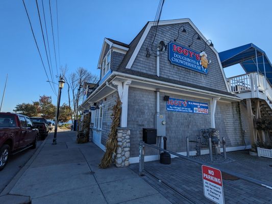 Iggy's Doughboys & Chowder House by null