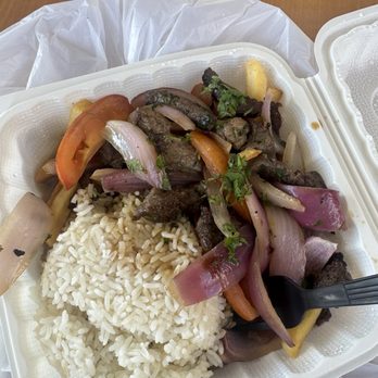 Sabor Peruvian Rotisserie Chicken - Lomo Saltado (Filet Mignon) - Peruvian Near Me - Fullerton, California