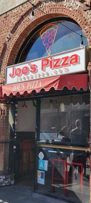 Joe's Pizza by null