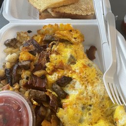 Omelette with toast