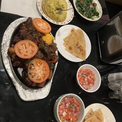 Lims Lounge & Restaurant 