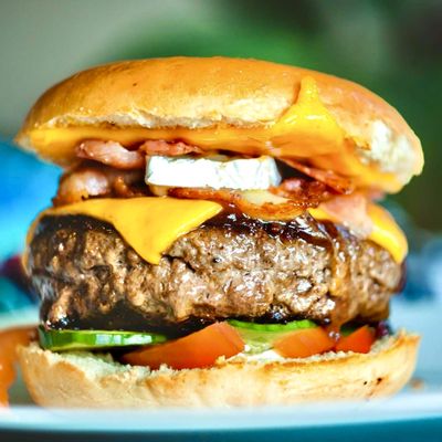 Silva's Sports Bar & Grill by null