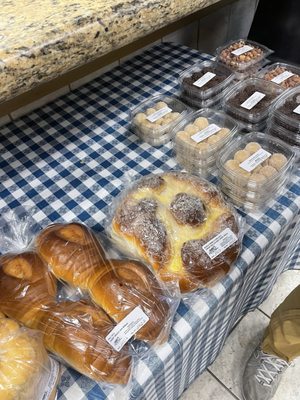 Pastelaria Vitoria Broadway by null