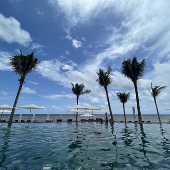 Hilton Cancun All-Inclusive - From the pool view - Hotels Near Me - Cancún, ROO Hilton Cancun All-Inclusive - From the pool view - Hotels Near Me - Cancún, ROO