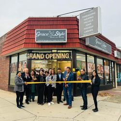 Grace n Style - Ribbon cutting
