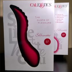 Dreamers - The Silhouette S7 from Cal Exotics. 5 functions with incremental speed control!