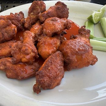 Joe's Corner - Buffalo Chicken Wings crispy delicious perfect - Beer, Wine & Spirits Near Me - Niles, California Joe's Corner - Buffalo Chicken Wings crispy delicious perfect - Beer, Wine & Spirits Near Me - Niles, California