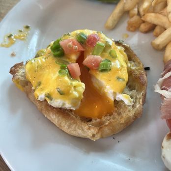 Metro Cafe - Eggs Benedict - American Near Me - El Segundo, California Metro Cafe - Eggs Benedict - American Near Me - El Segundo, California