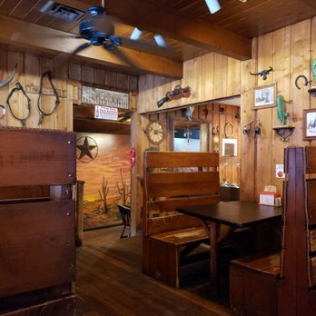 Texan BBQ - Seating area - Barbeque Near Me - Algonquin, Illinois Texan BBQ - Seating area - Barbeque Near Me - Algonquin, Illinois