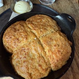 Cheddar Bay Biscuits
