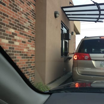 Starbucks - Drive thru - Coffee & Tea Near Me - Gallatin, Tennessee