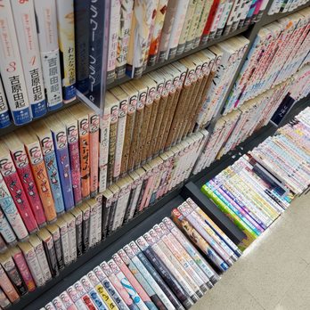 Bookoff - Costa Mesa - always a good selection - Bookstores Near Me - Costa Mesa, California
