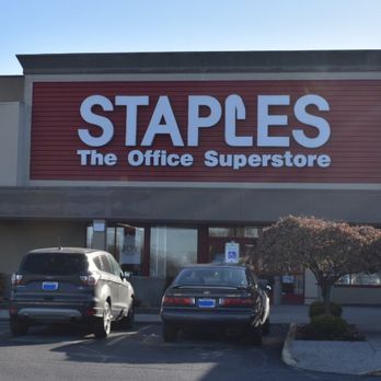 Staples - Staples storefront - Printing Services Near Me - Louisville, Kentucky
