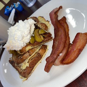 Patty's Eggnest - Pandora apple French toast, yummy - Breakfast & Brunch Near Me - Tukwila, Washington Patty's Eggnest - Pandora apple French toast, yummy - Breakfast & Brunch Near Me - Tukwila, Washington