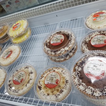 Sweet Paradise - a display of cakes and pastries - Bakeries Near Me - Hamilton, Ontario Sweet Paradise - a display of cakes and pastries - Bakeries Near Me - Hamilton, Ontario