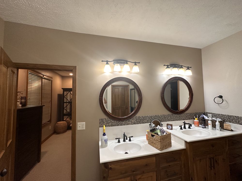 THE FINISHING TOUCH DRYWALL 647 W Katella St, Springfield, Missouri