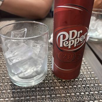 The Kitchen Counter By Wolfgang Puck - Dr. Pepper - Pizza Near Me - Cancún, ROO