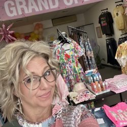 Honeysuckle Holler Boutique
