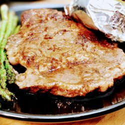 Hangry Houze - Steak