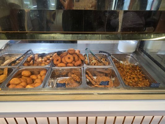 Cloves Indian Groceries & Kitchen by null