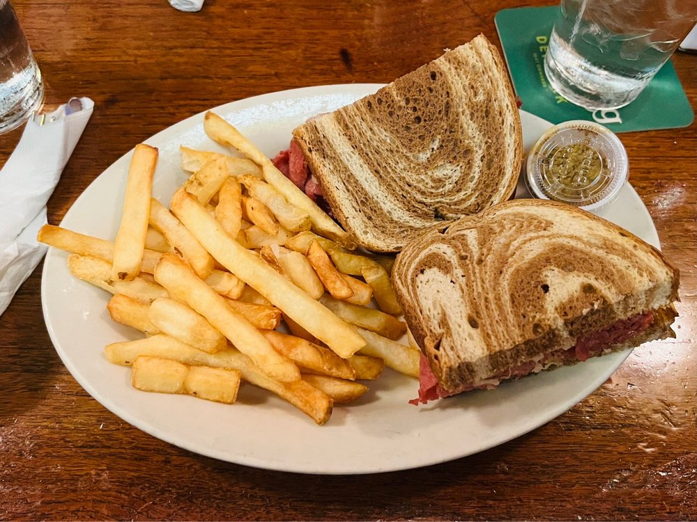 Social spots from Penny Lane Pub