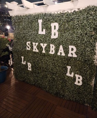 LB Skybar by null