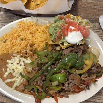 Alchile Mexican Grill - Lunch steak fajitas - Mexican Near Me - Ridgeland, South Carolina Alchile Mexican Grill - Lunch steak fajitas - Mexican Near Me - Ridgeland, South Carolina