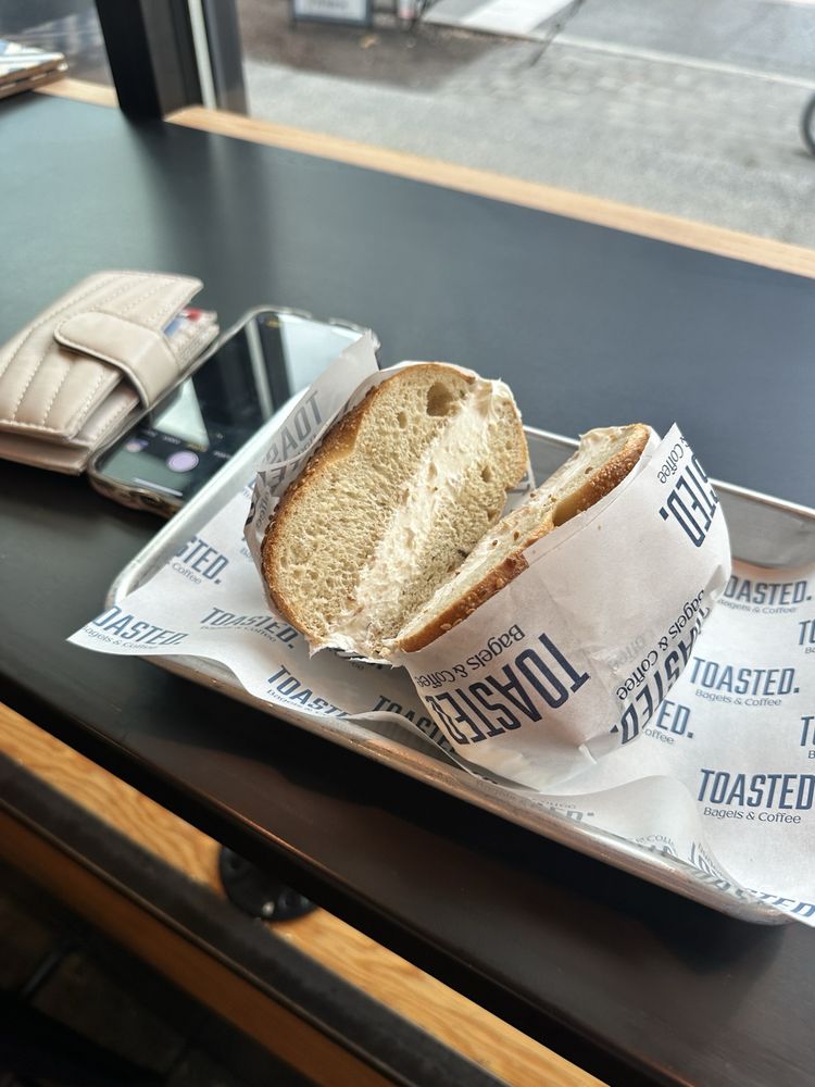 TOASTED - Updated December 2025 - 38 Photos & 28 Reviews - 901 Dexter ...