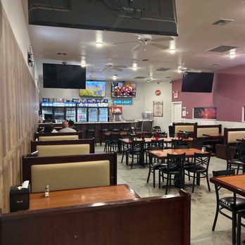 Megatoppers - The inside - Pizza Near Me - Bullhead City, Arizona Megatoppers - The inside - Pizza Near Me - Bullhead City, Arizona