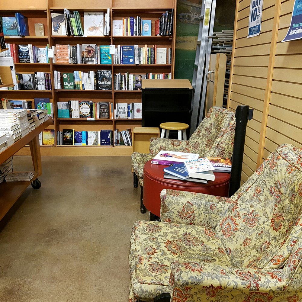 Copperfield's Books - Cool area to chill and read. - Bookstores Near Me - San Rafael, California