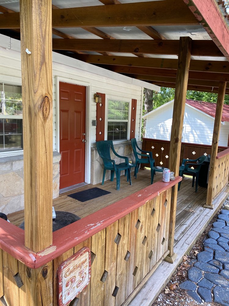 CARLTON RESORT Updated July 2024 1524 Cranfield Rd, Mountain Home