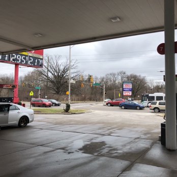 Speedway - a car at a gas station - Gas Stations Near Me - Indianapolis, Indiana