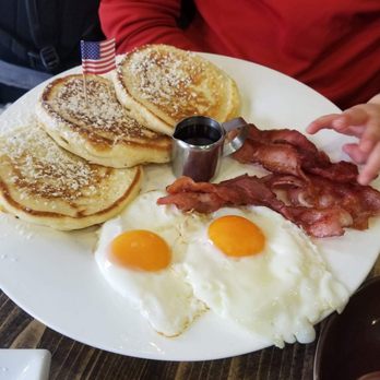 Mr. Pancake - Mr. Bacon...wonderful! - Pancakes Near Me - Munich, BY