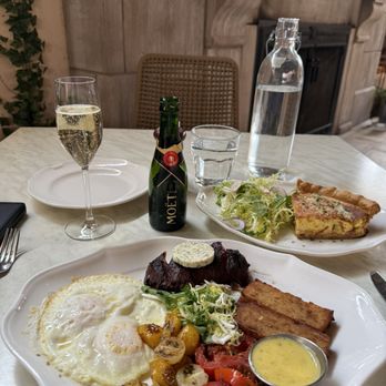 Pomeroy - Front:Hangar Steak & Eggs(Boeufs & Oeufs);Upper right:Quiche Lorraine - French Near Me - Winnetka, Illinois