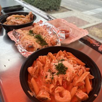 Pastaphony - Penne Shrimp Pinko add chicken - Italian Near Me - Fullerton, California