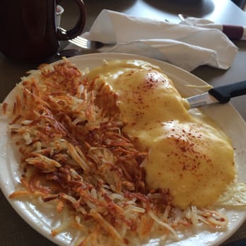 Le Andos Cafe - Eggs Benedict - Salad Near Me - Macomb, Michigan Le Andos Cafe - Eggs Benedict - Salad Near Me - Macomb, Michigan