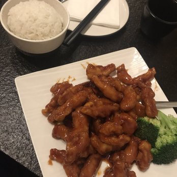 DJ Kitchen - General Tso's Chicken. Delicious! - Szechuan Near Me - Philadelphia, Pennsylvania DJ Kitchen - General Tso's Chicken. Delicious! - Szechuan Near Me - Philadelphia, Pennsylvania