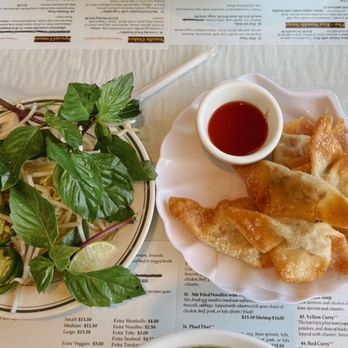 Pho Mimosa - 24. Pho Ga 44. Wonton Soup Fried Wonton - Vietnamese Near Me - Snohomish, Washington