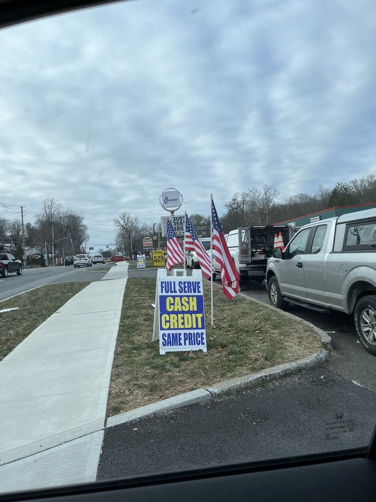 GULF 245 Central Park Ave, Hartsdale, New York Gas Stations