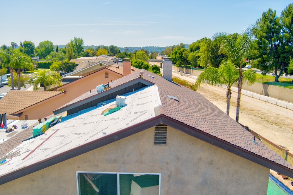 Slide of Elite Roofing