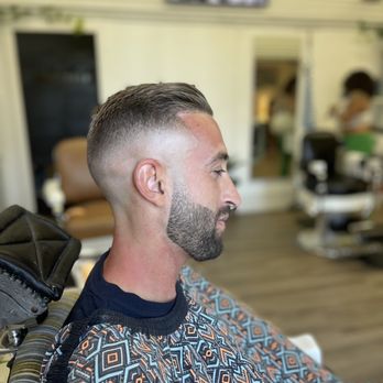 Bravehearts Barbershop - Barbers Near Me - Long Beach, California Bravehearts Barbershop - Barbers Near Me - Long Beach, California
