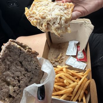 The Win-Dow Long Beach - Burgers Near Me - Long Beach, California