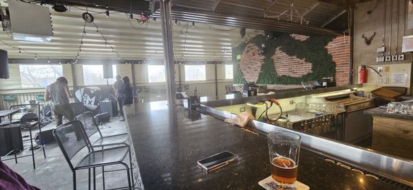 Tony's Restaurant & Lounge